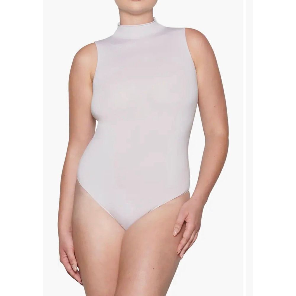 Skims Essential Mock Neck Sleeveless Bodysuit Sandstone 4/5x